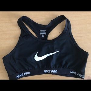 NWOT Black Nike Pro sports bra